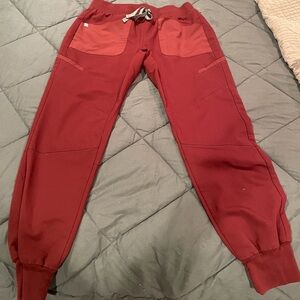 Figs Ltd. Ed. Women’s Maua Jogger Scrub Pants, Size: S, Color: Maroon (Two Tone)